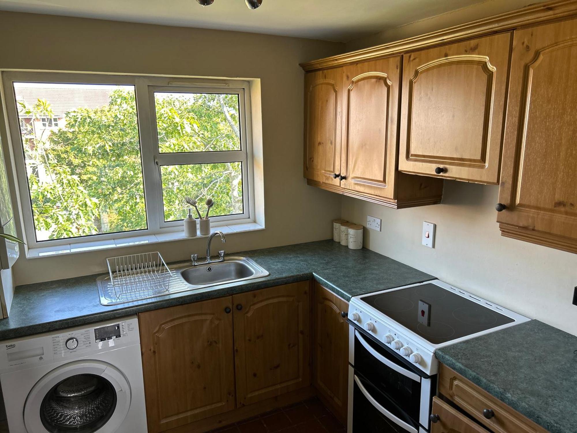 Belfast - Relax & Unwind In Our Skyline Retreat - 3 Bedroom Apartment With Parking Buitenkant foto